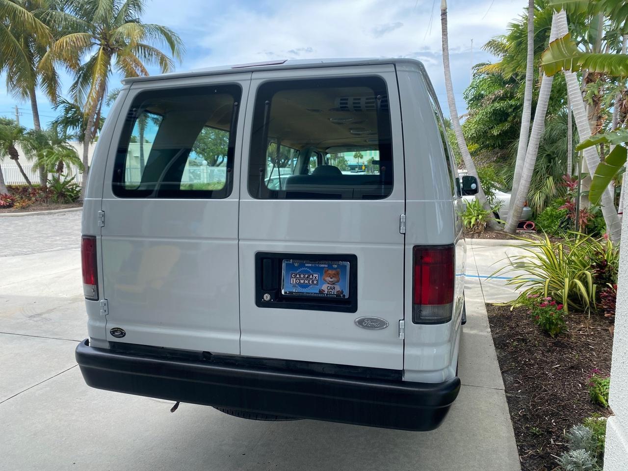 2005 Ford Econoline Wagon 5 PASSENGER XL LOW MILES 49,408 Pompano Beach FL
