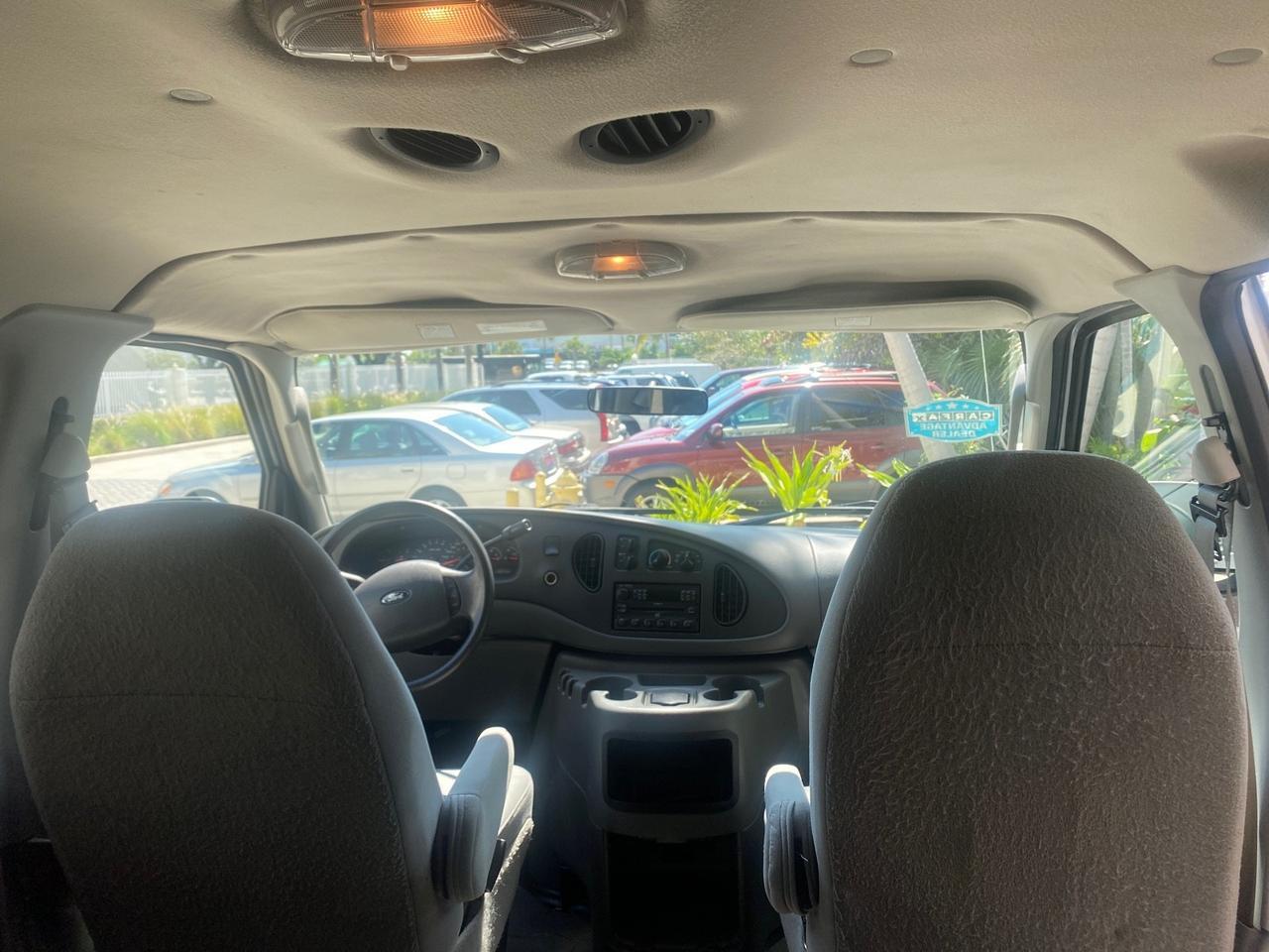 2005 Ford Econoline Wagon XLT E350 15 PASS LOW MILES 64,510 Pompano Beach FL