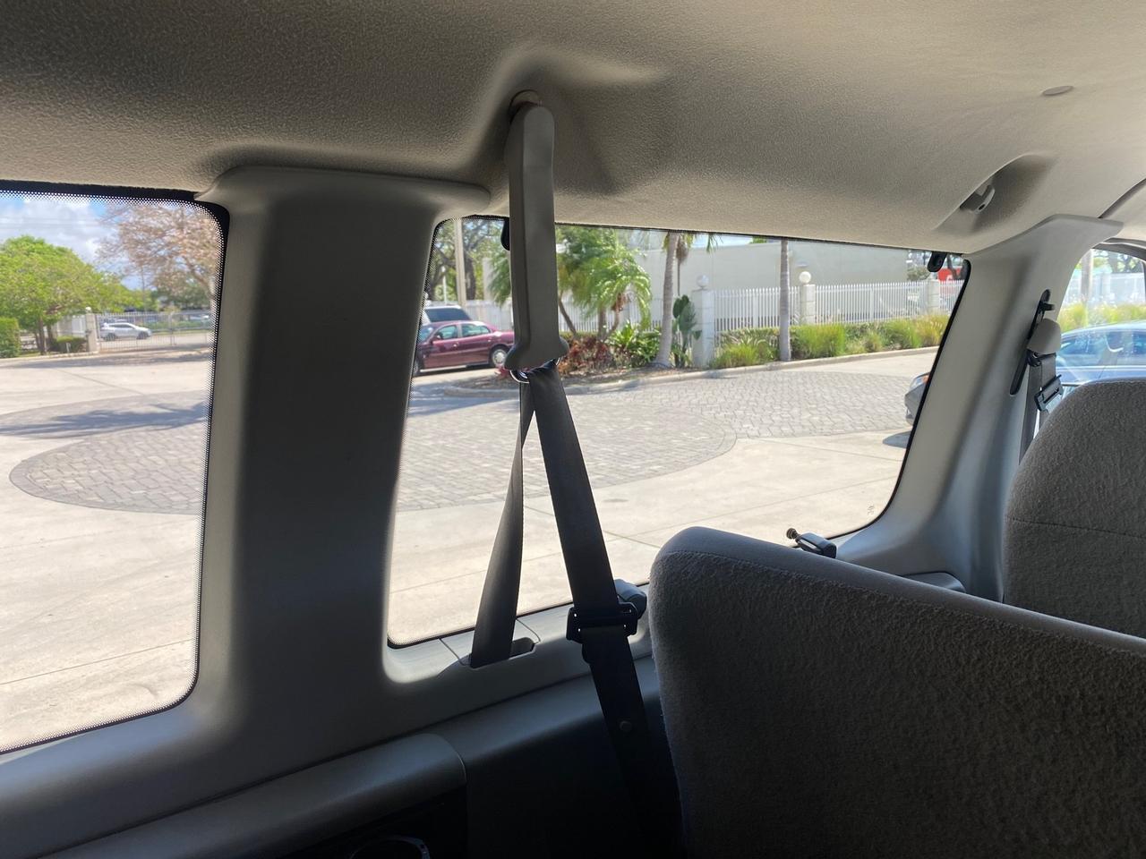 2005 Ford Econoline Wagon XLT E350 15 PASS LOW MILES 64,510 Pompano Beach FL
