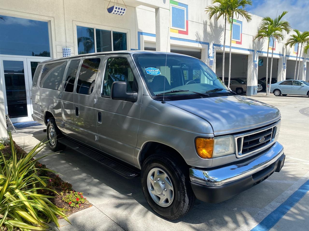2005 Ford Econoline Wagon XLT E350 15 PASS LOW MILES 64,510 Pompano Beach FL