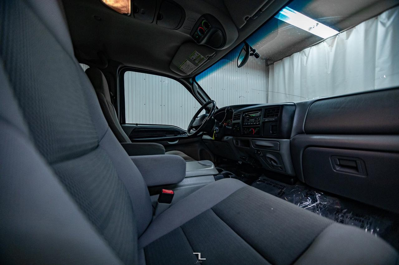 2005 Ford Excursion 4x4 XLT Red Deer AB