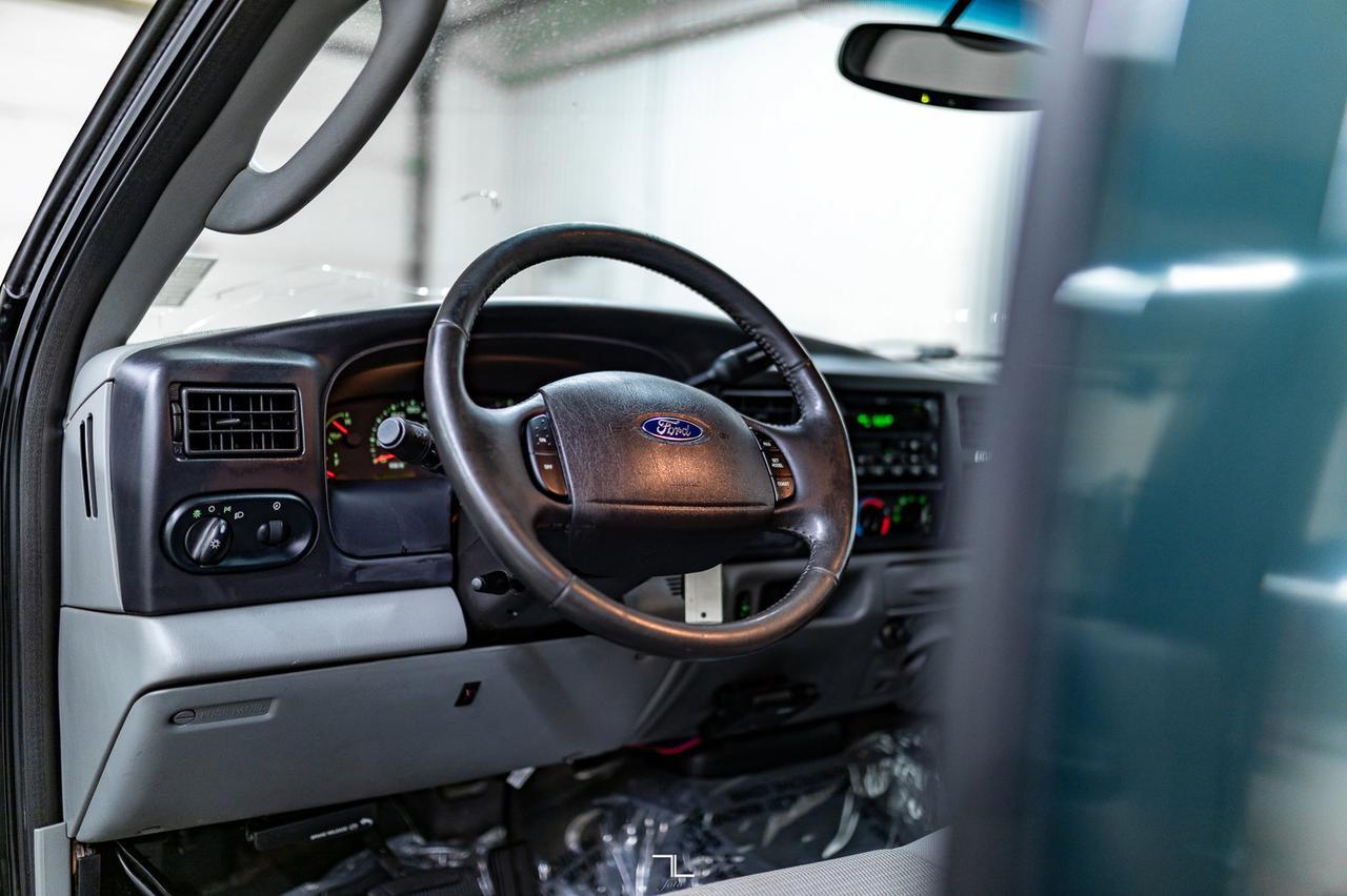 2005 Ford Excursion 4x4 XLT Red Deer AB