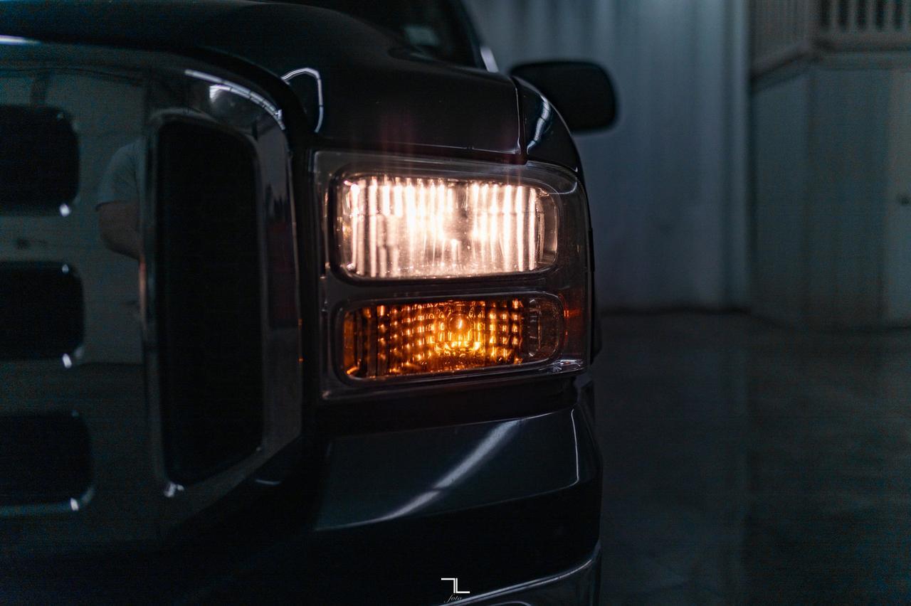 2005 Ford Excursion 4x4 XLT Red Deer AB