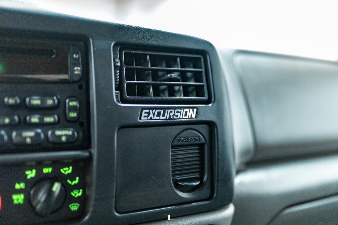 2005 Ford Excursion 4x4 XLT Red Deer AB