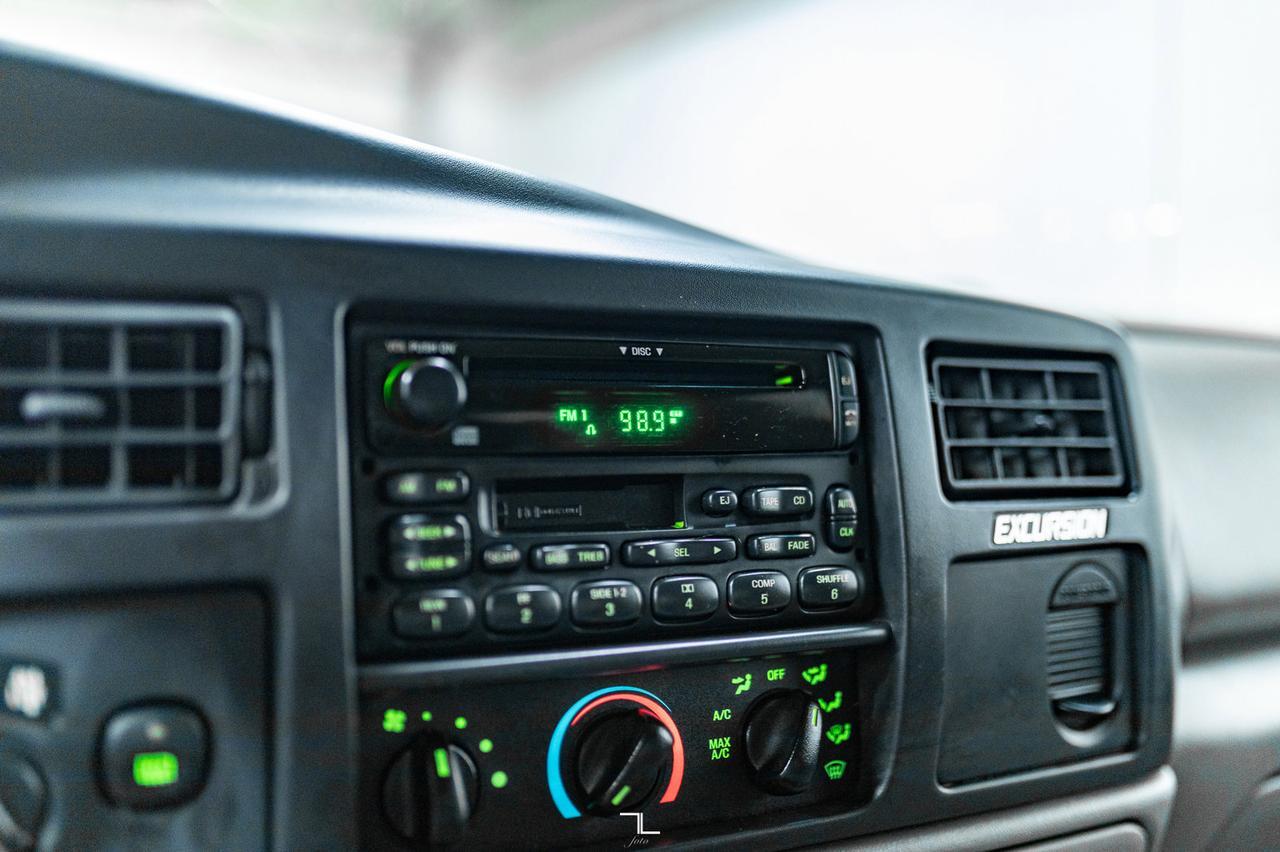 2005 Ford Excursion 4x4 XLT Red Deer AB