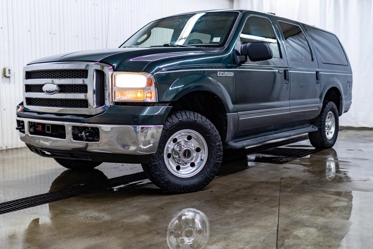 2005 Ford Excursion 4x4 XLT Red Deer AB