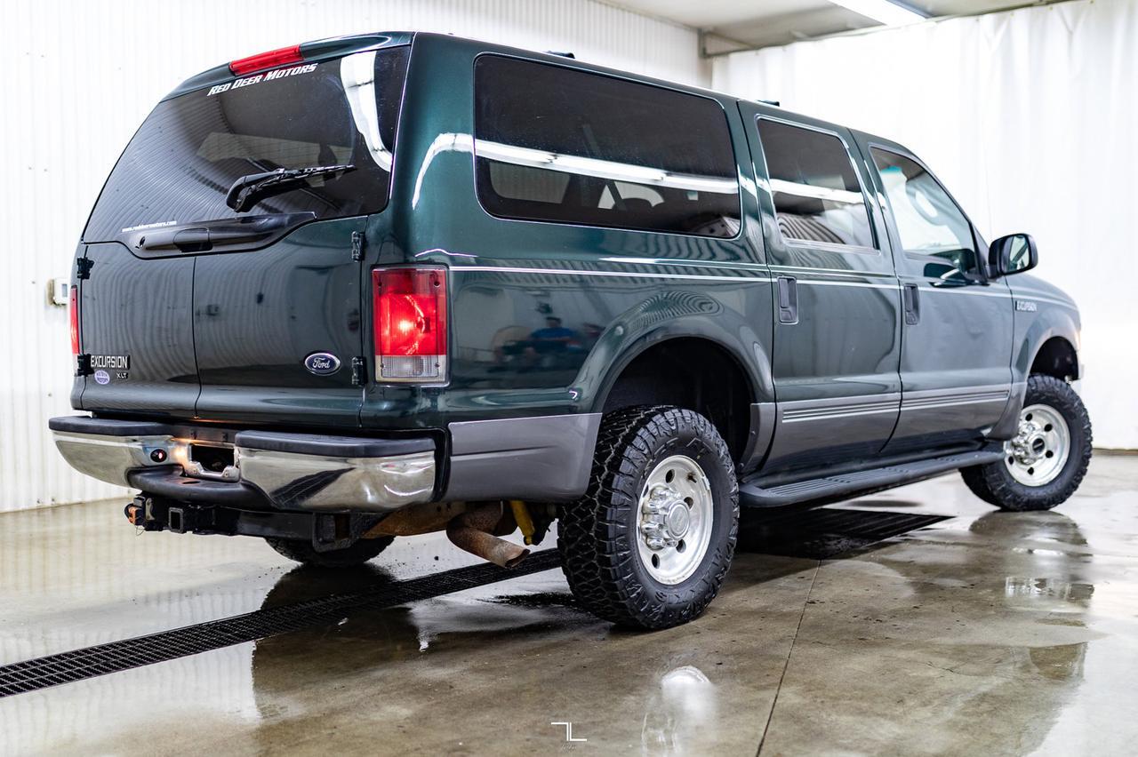 2005 Ford Excursion 4x4 XLT Red Deer AB