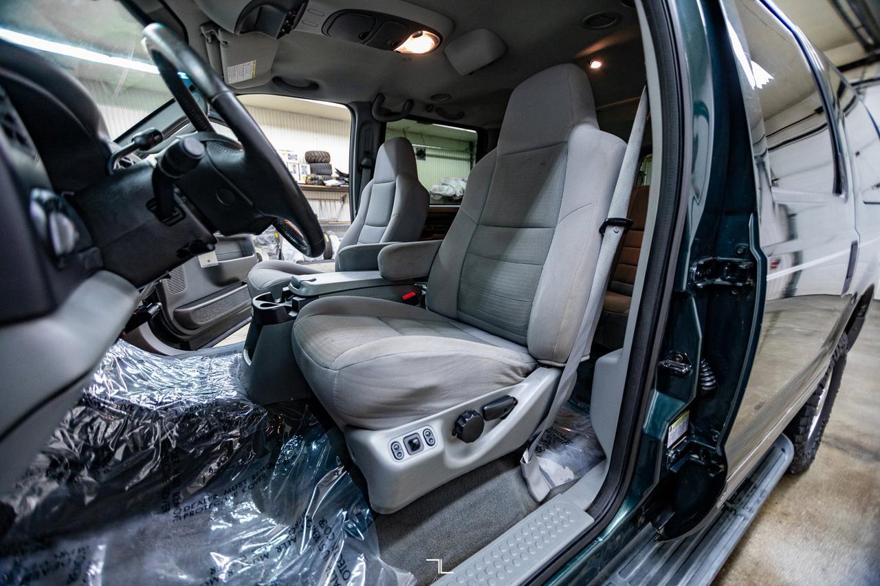 2005 Ford Excursion 4x4 XLT Red Deer AB