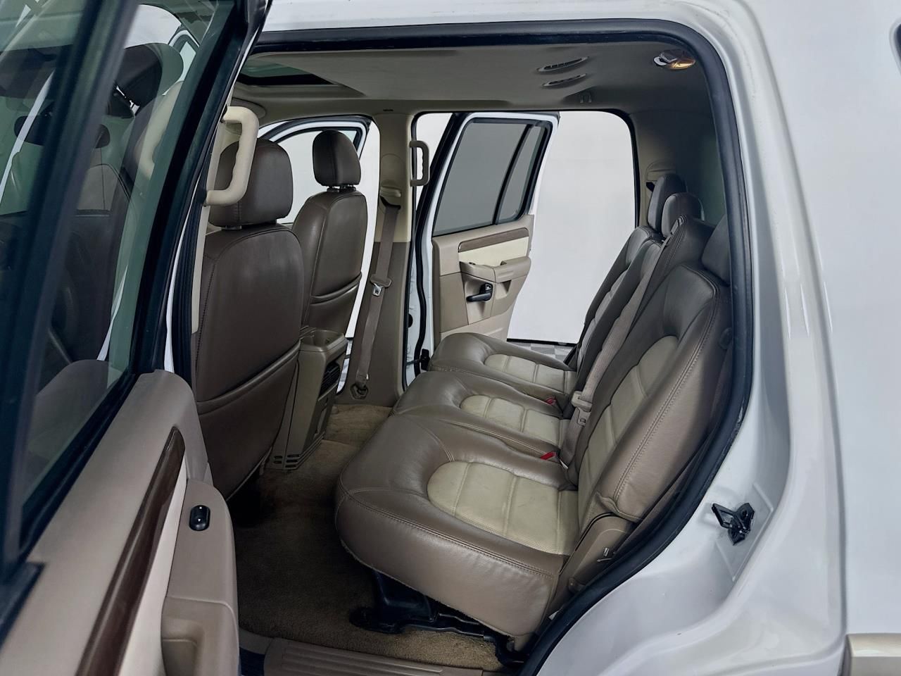 2005 Ford Explorer Eddie Bauer Tacoma WA