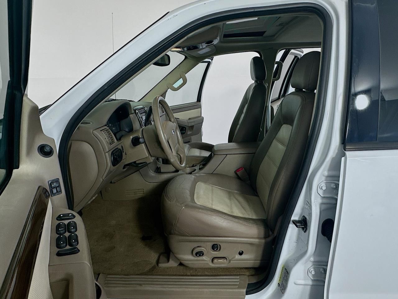 2005 Ford Explorer Eddie Bauer Tacoma WA