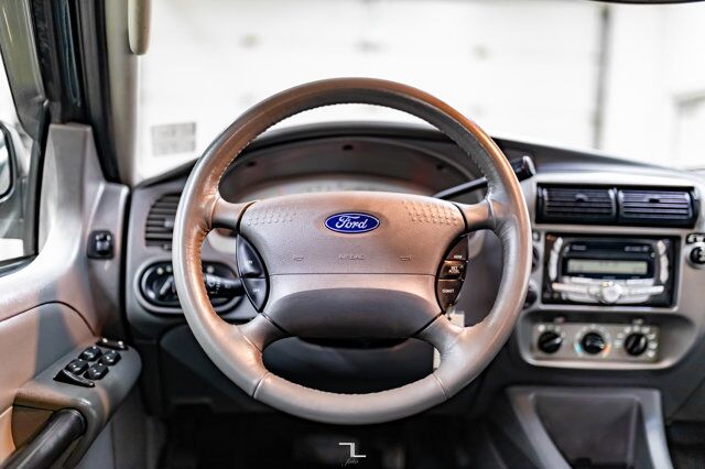 2005 Ford Explorer Sport Trac 4x4 XLT Sport Leather Roof Red Deer AB