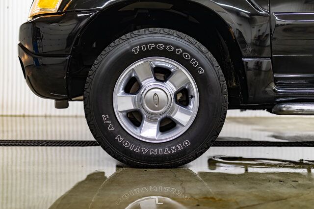 2005 Ford Explorer Sport Trac 4x4 XLT Sport Leather Roof Red Deer AB