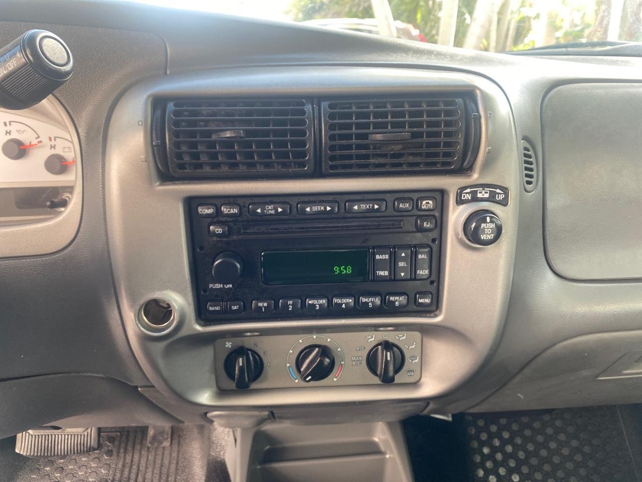 2005 Ford Explorer Sport Trac PU XLS LOW MILES 72,457 Pompano Beach FL