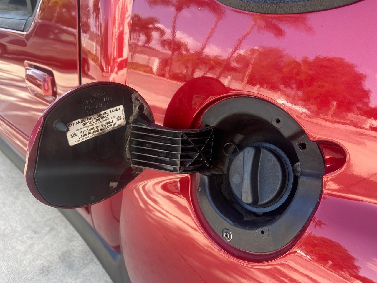 2005 Ford Explorer Sport Trac PU XLS LOW MILES 72,457 Pompano Beach FL