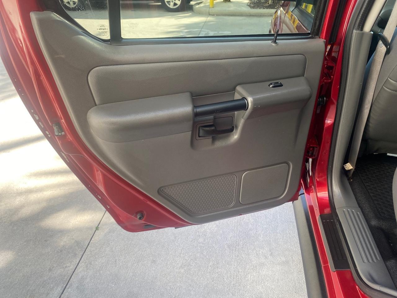 2005 Ford Explorer Sport Trac PU XLS LOW MILES 72,457 Pompano Beach FL