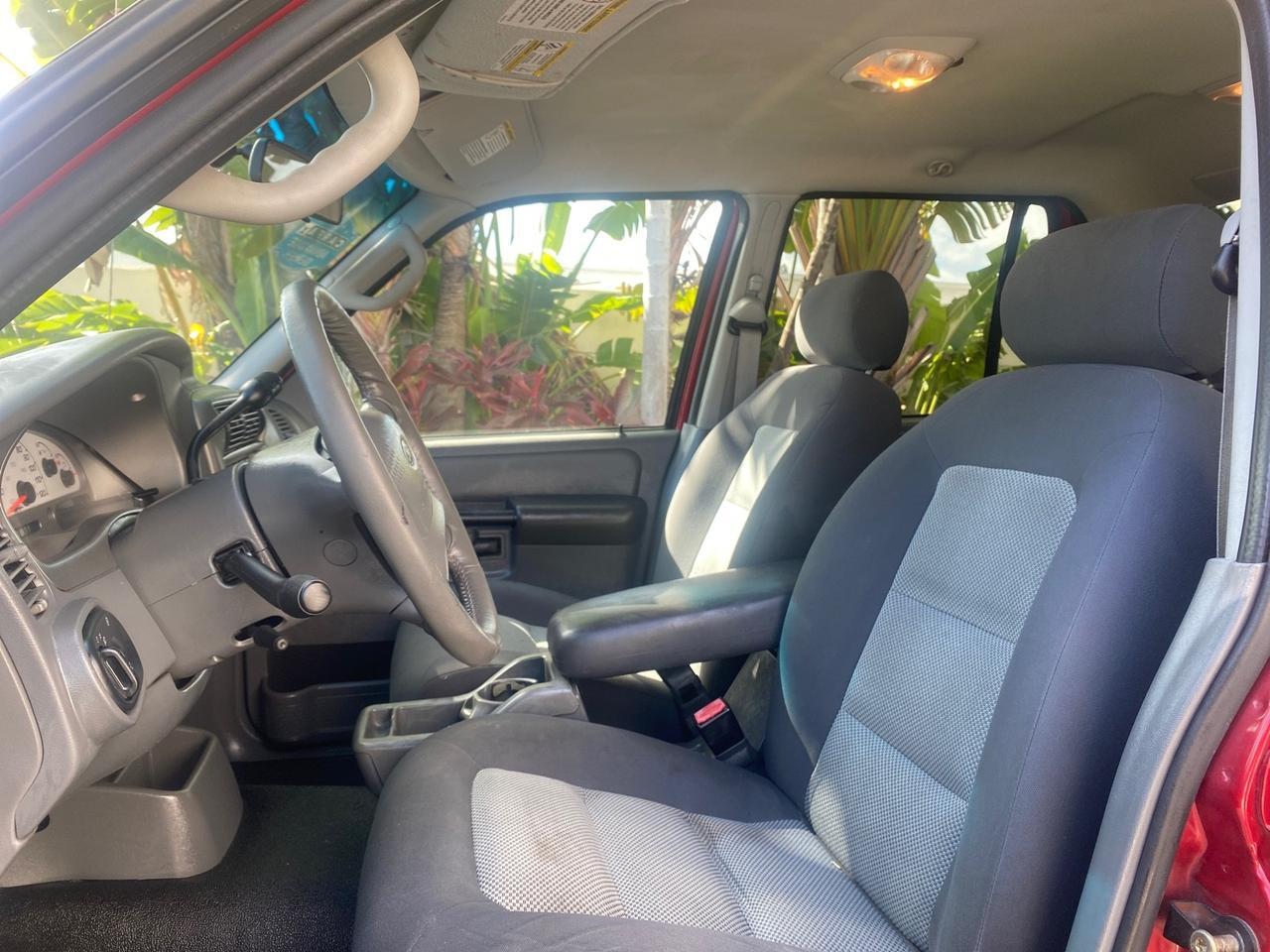 2005 Ford Explorer Sport Trac PU XLS LOW MILES 72,457 Pompano Beach FL