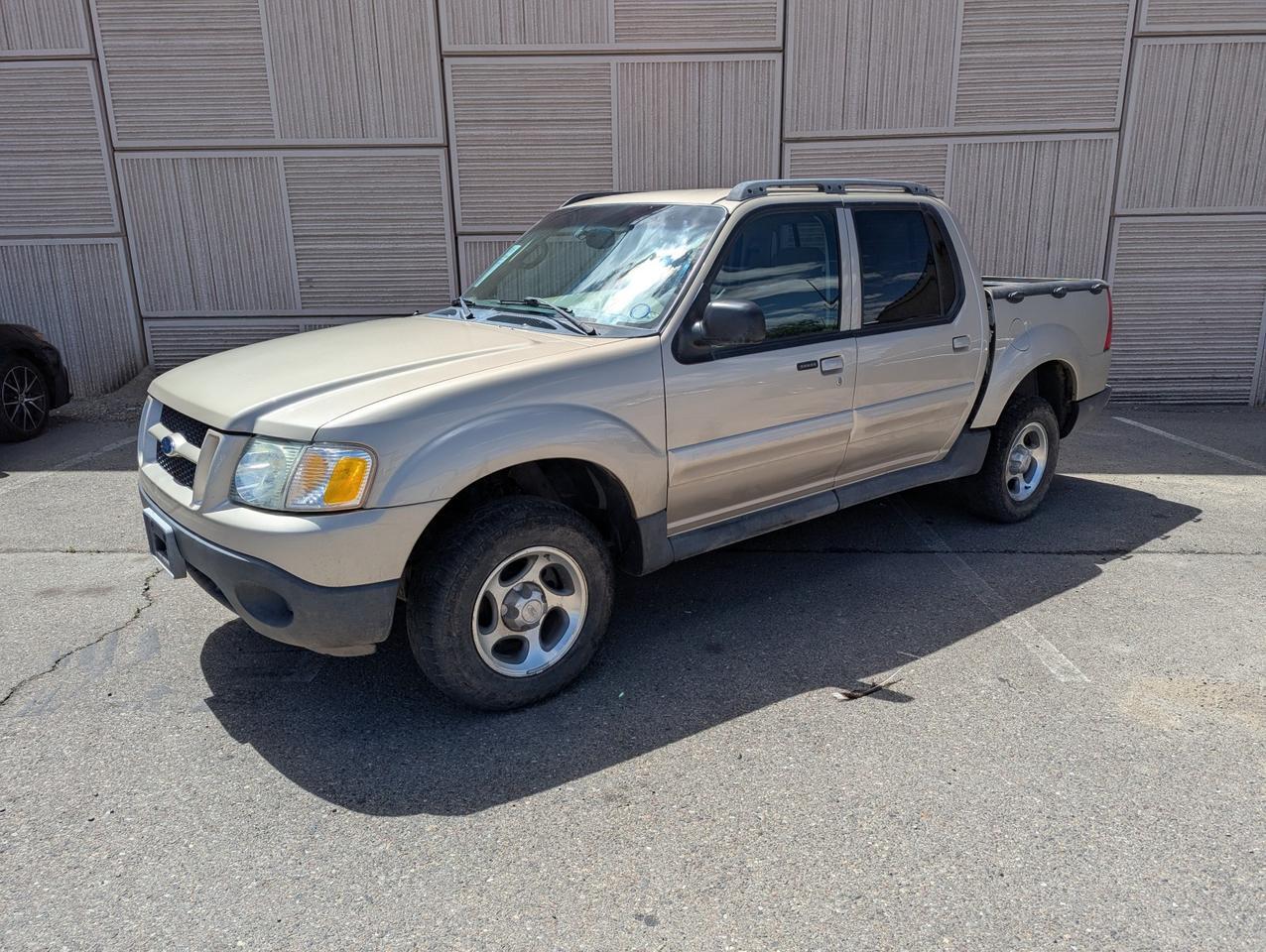 2005 Ford Explorer Sport Trac XLS