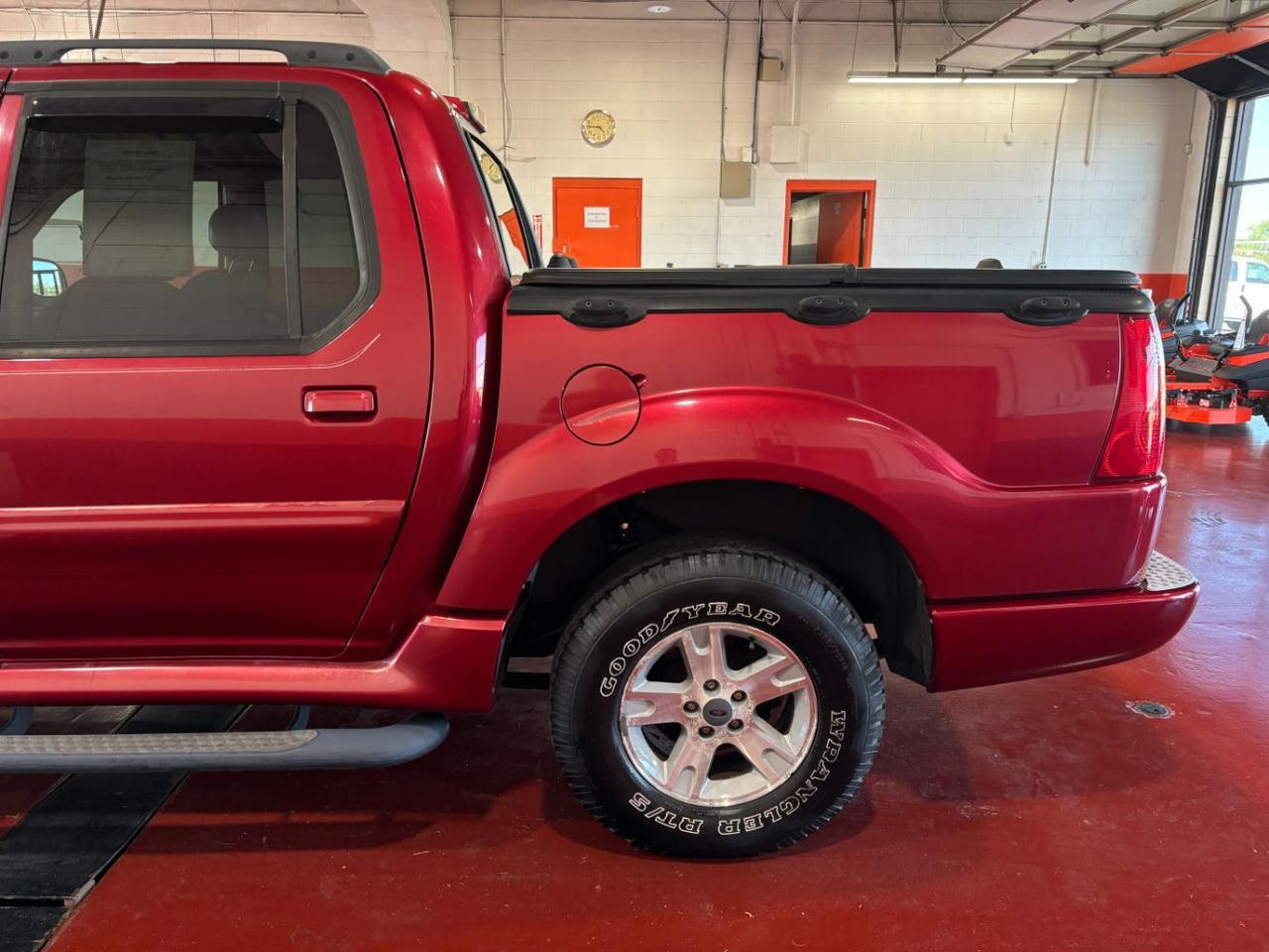 2005 Ford Explorer Sport Trac XLT Franklin OH