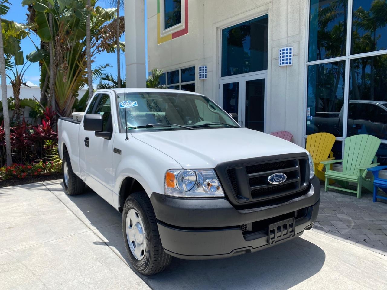 2005 Ford F-150 PU STX LOW MILES 18,931
