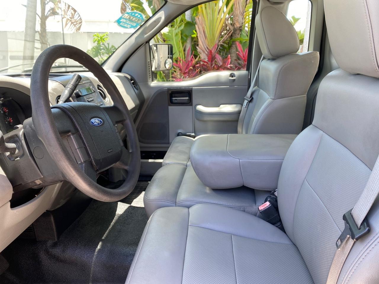 2005 Ford F-150 PU STX LOW MILES 18,931 Pompano Beach FL