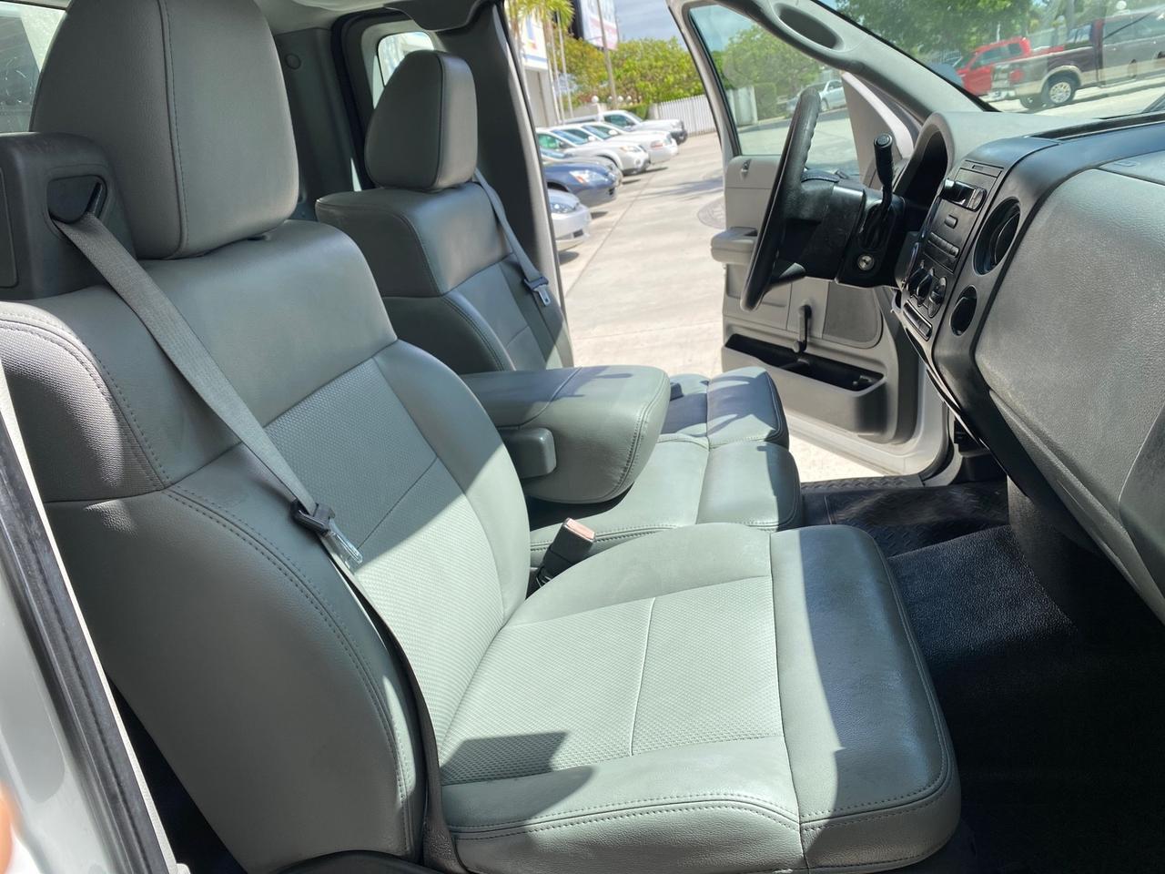 2005 Ford F-150 PU STX LOW MILES 18,931 Pompano Beach FL