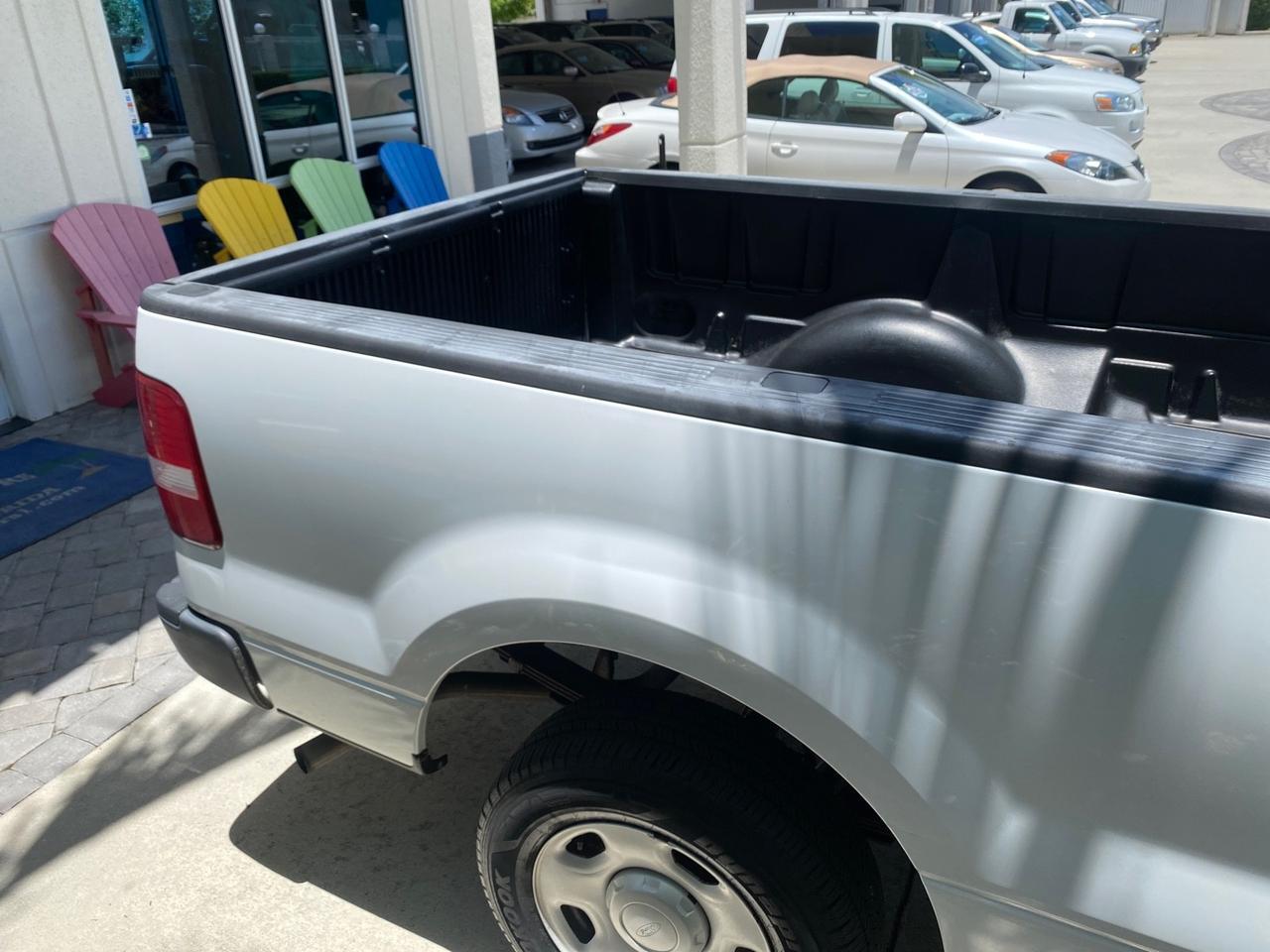 2005 Ford F-150 XL 1 OWNER LOW MILES 23,679 Pompano Beach FL