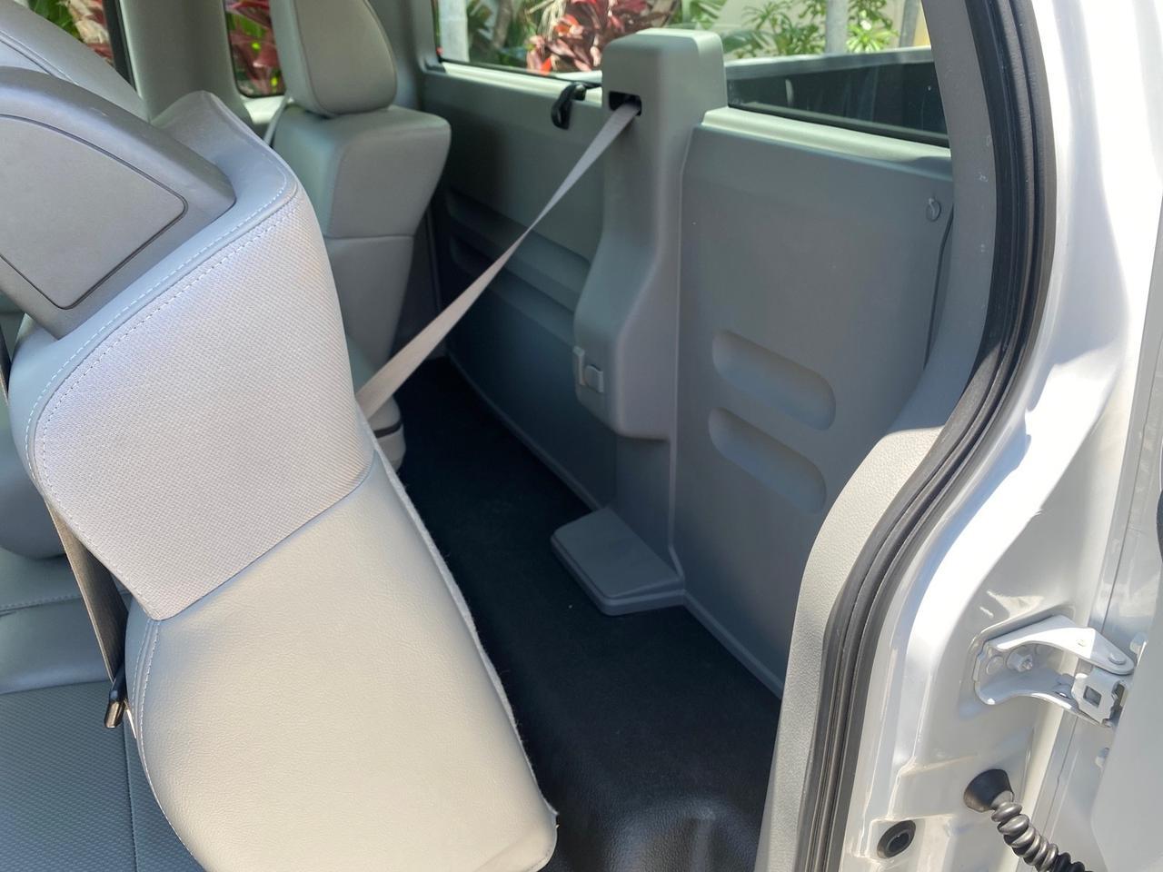 2005 Ford F-150 XL 1 OWNER LOW MILES 23,679 Pompano Beach FL