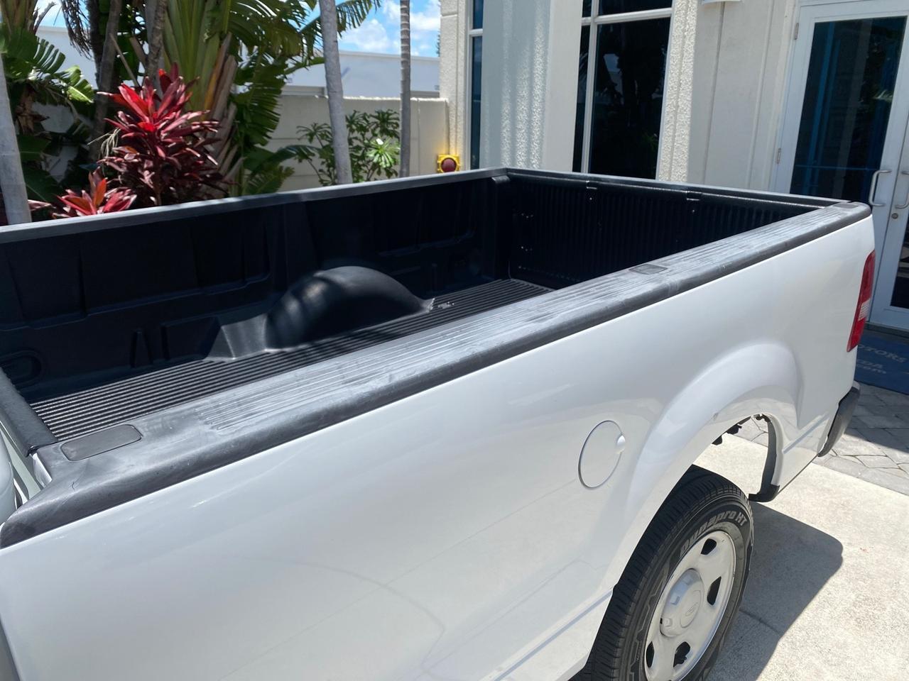 2005 Ford F-150 XL 1 OWNER LOW MILES 23,679 Pompano Beach FL