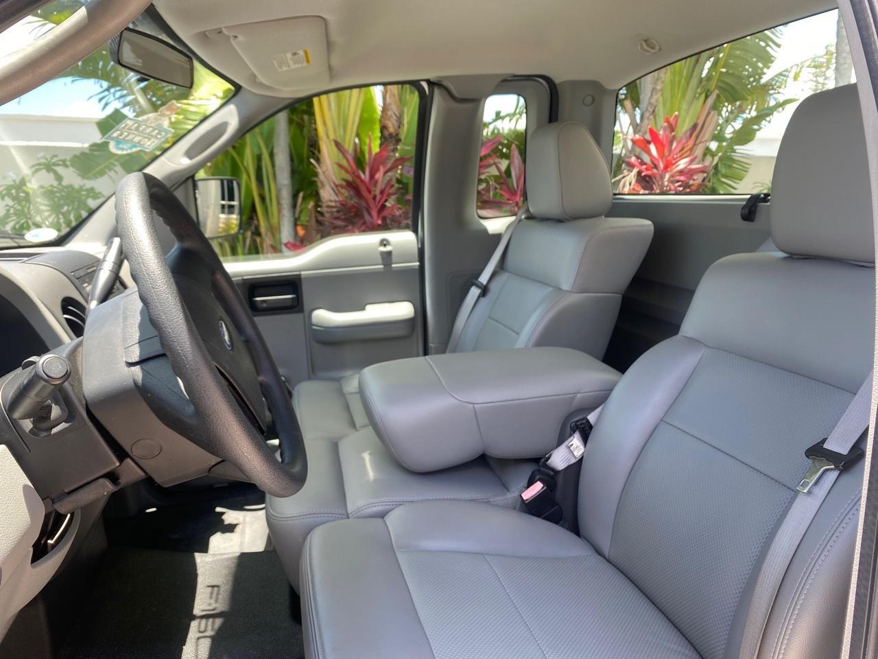 2005 Ford F-150 XL 1 OWNER LOW MILES 23,679 Pompano Beach FL