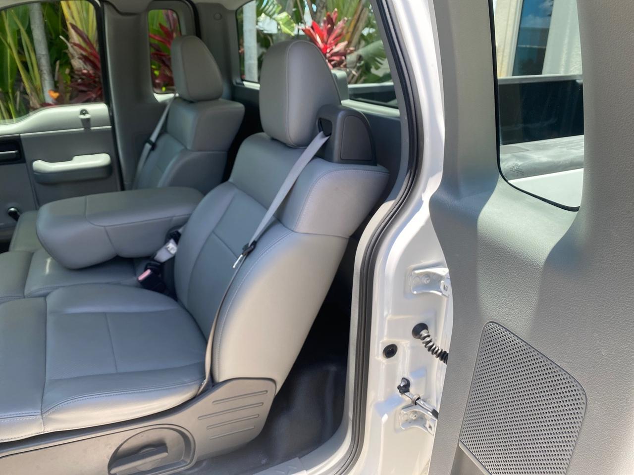 2005 Ford F-150 XL 1 OWNER LOW MILES 23,679 Pompano Beach FL