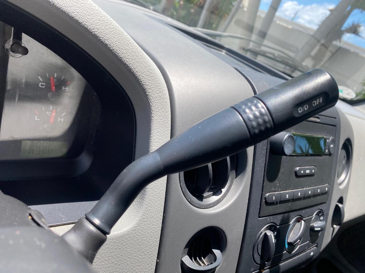 2005 Ford F-150 XL 1 OWNER LOW MILES 23,679 Pompano Beach FL