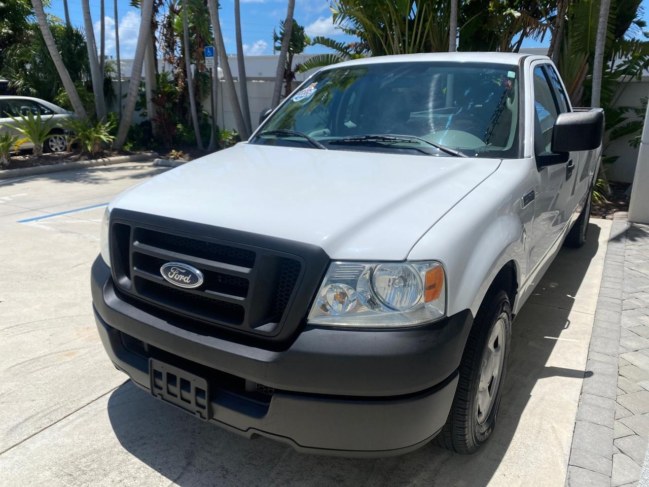 2005 Ford F-150 XL 1 OWNER LOW MILES 23,679 Pompano Beach FL