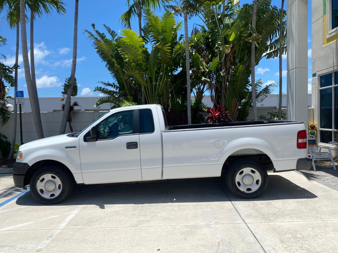 2005 Ford F-150 XL 1 OWNER LOW MILES 23,679 Pompano Beach FL