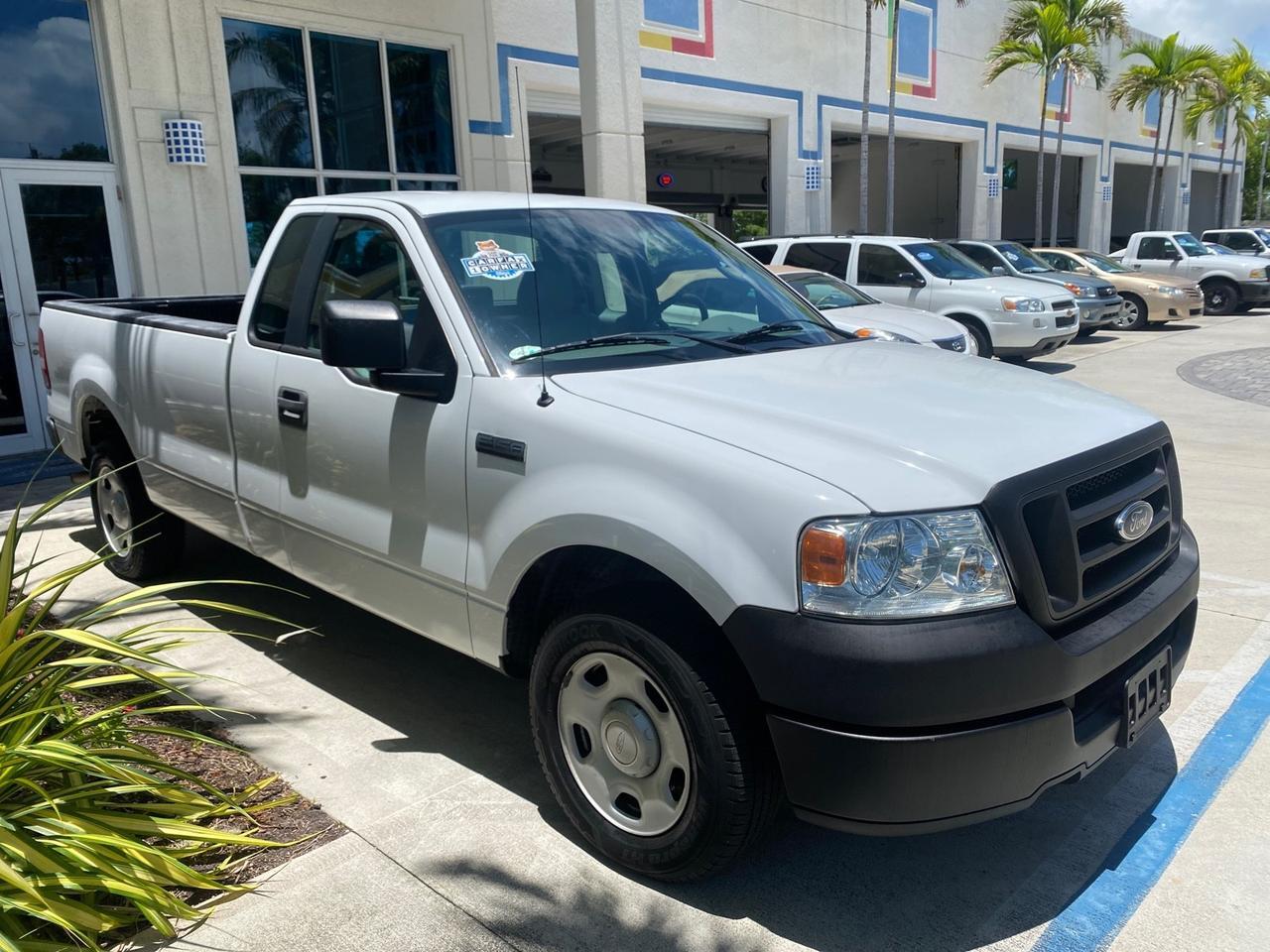 2005 Ford F-150 XL 1 OWNER LOW MILES 23,679 Pompano Beach FL