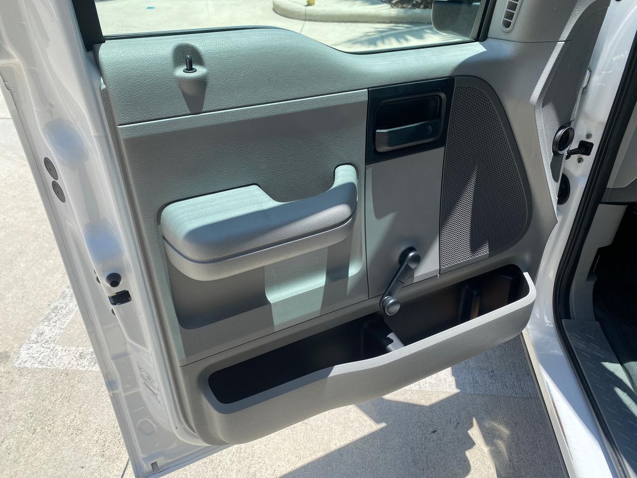 2005 Ford F-150 XL 1 OWNER LOW MILES 23,679 Pompano Beach FL