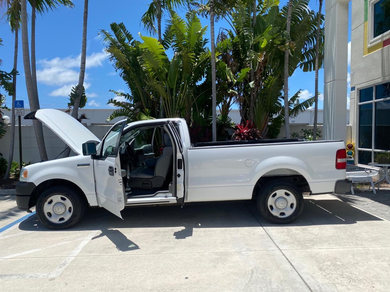 2005 Ford F-150 XL 1 OWNER LOW MILES 23,679 Pompano Beach FL