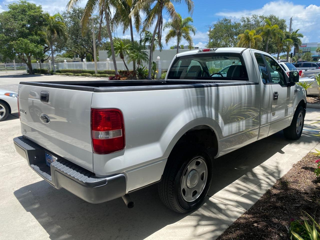 2005 Ford F-150 XL 1 OWNER LOW MILES 23,679 Pompano Beach FL