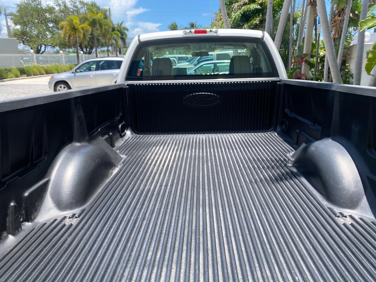 2005 Ford F-150 XL 1 OWNER LOW MILES 23,679 Pompano Beach FL
