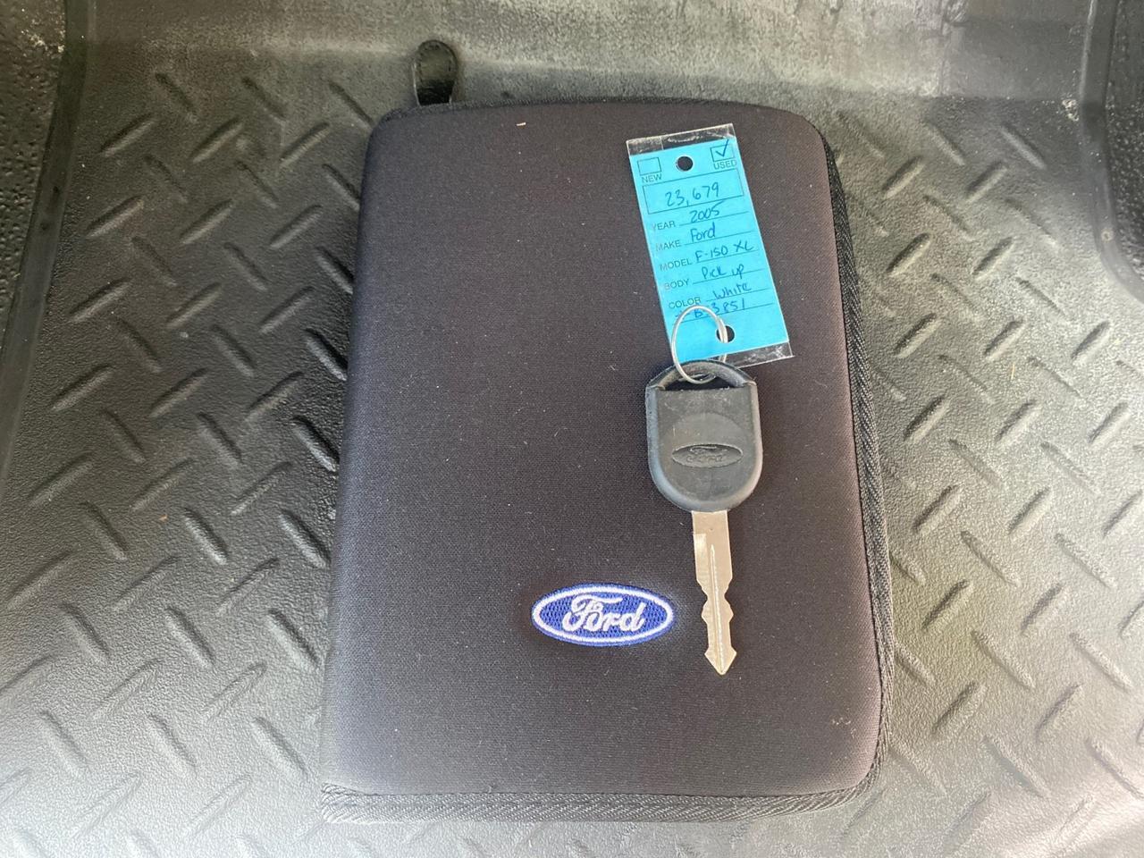 2005 Ford F-150 XL 1 OWNER LOW MILES 23,679 Pompano Beach FL