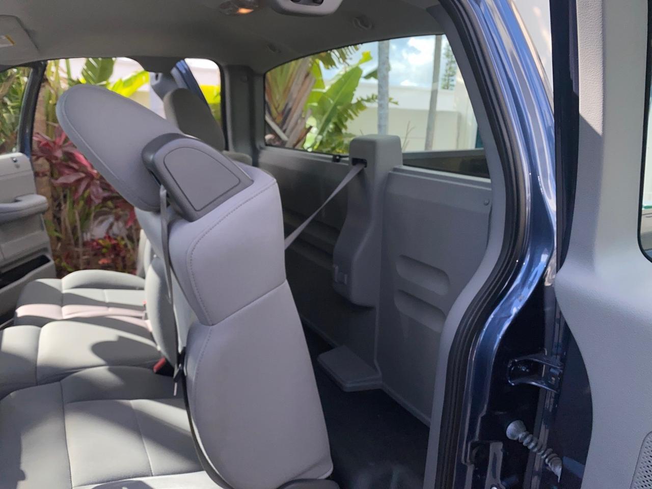 2005 Ford F-150 XL LOW MILES 27,620 1 OWNER FL Pompano Beach FL