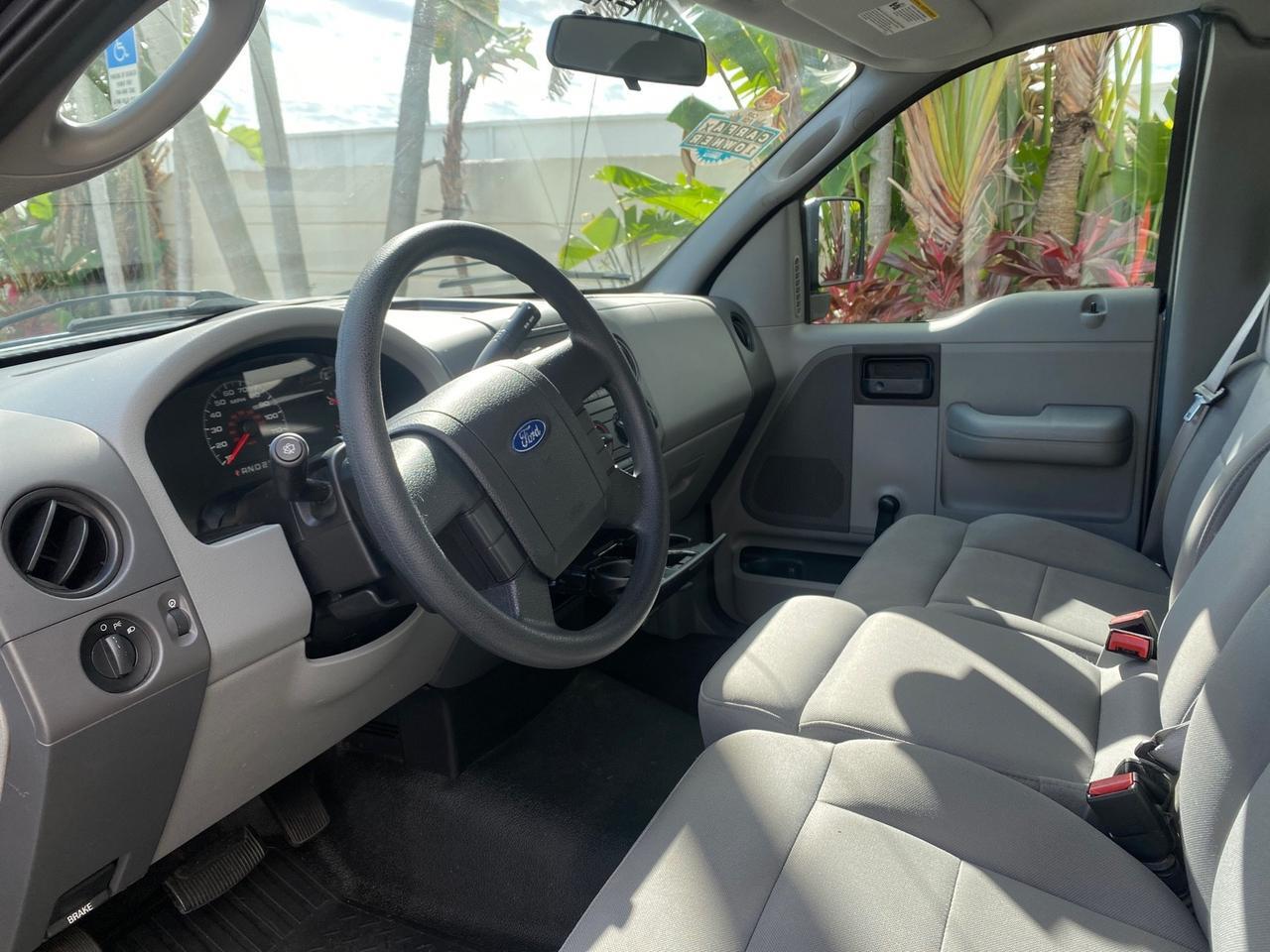 2005 Ford F-150 XL LOW MILES 27,620 1 OWNER FL Pompano Beach FL