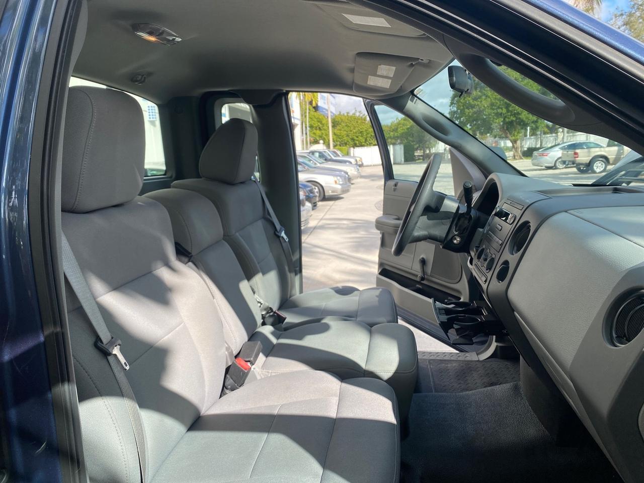 2005 Ford F-150 XL LOW MILES 27,620 1 OWNER FL Pompano Beach FL