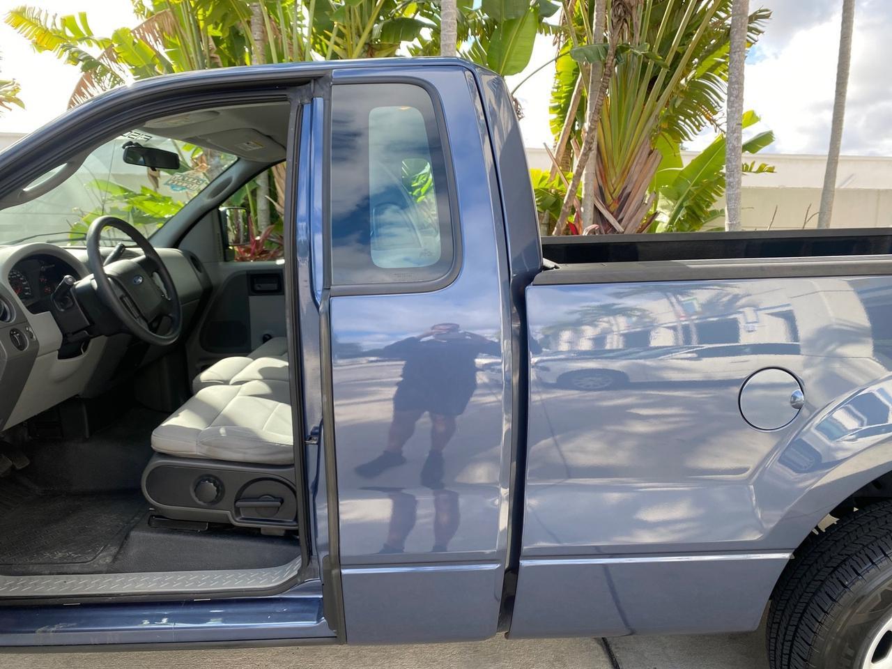 2005 Ford F-150 XL LOW MILES 27,620 1 OWNER FL Pompano Beach FL