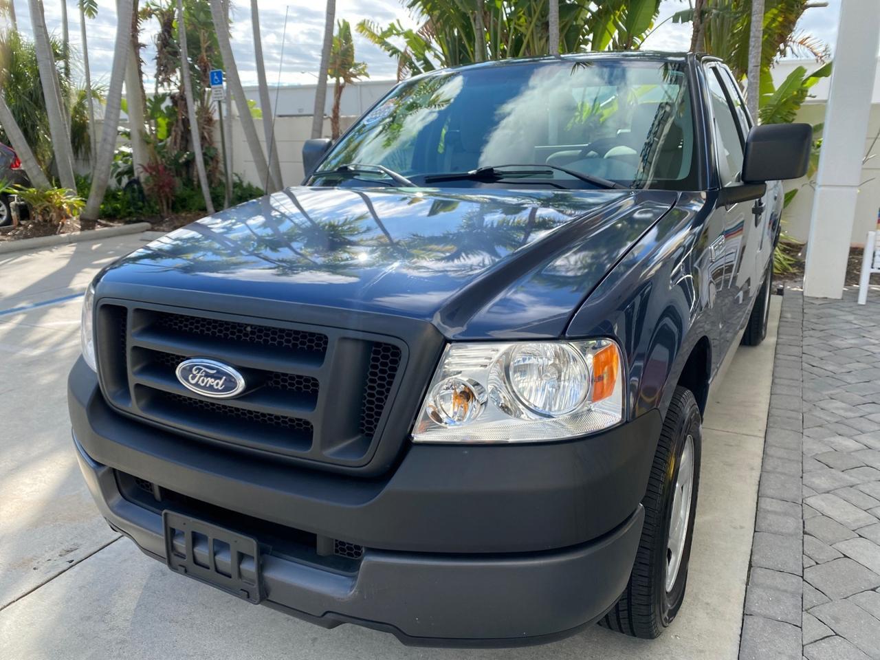 2005 Ford F-150 XL LOW MILES 27,620 1 OWNER FL Pompano Beach FL