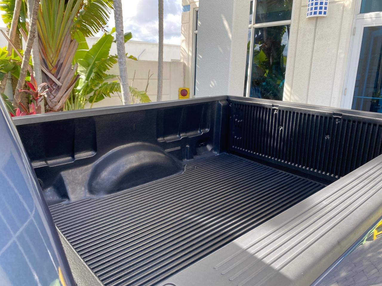 2005 Ford F-150 XL LOW MILES 27,620 1 OWNER FL Pompano Beach FL