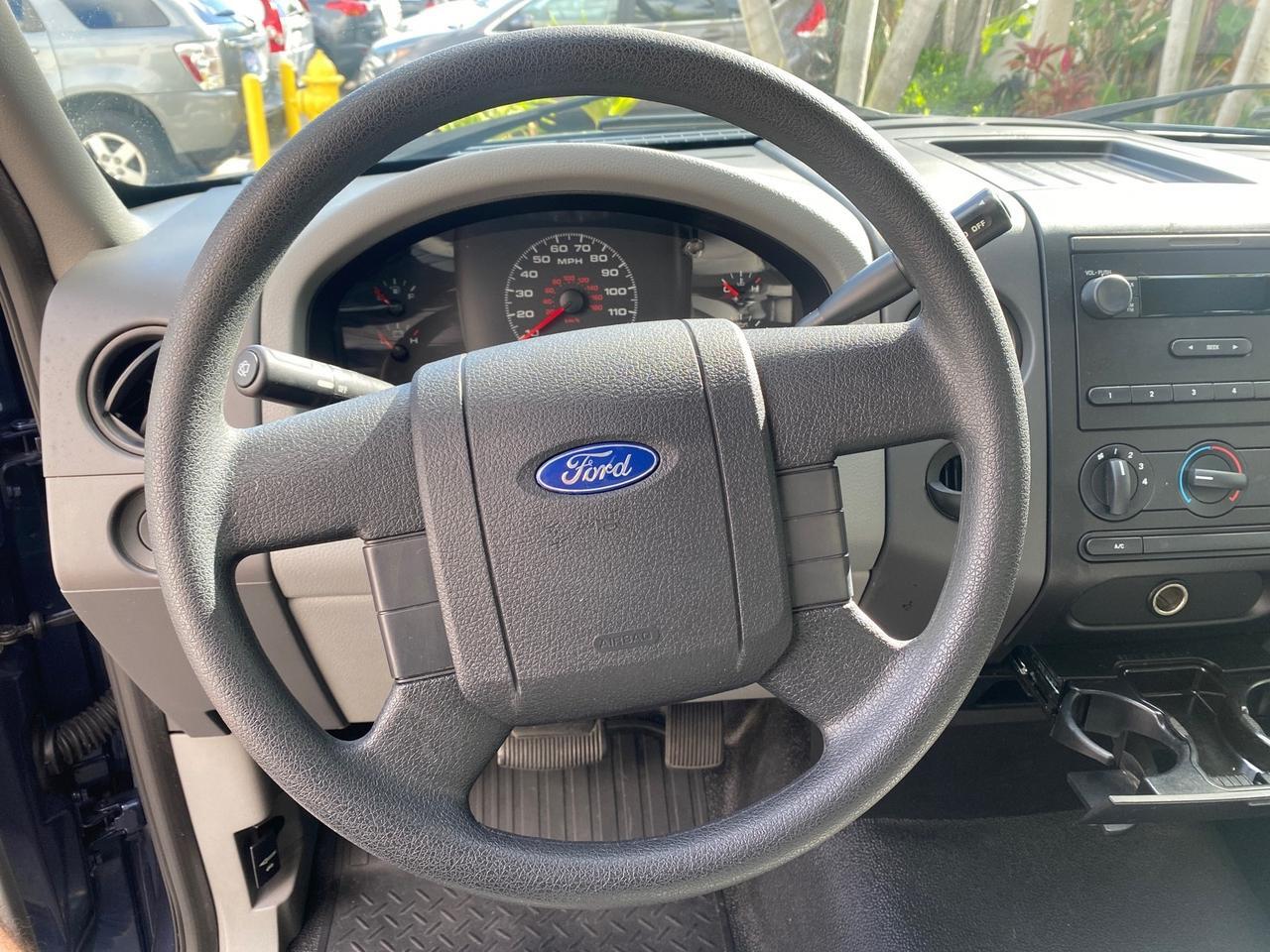 2005 Ford F-150 XL LOW MILES 27,620 1 OWNER FL Pompano Beach FL