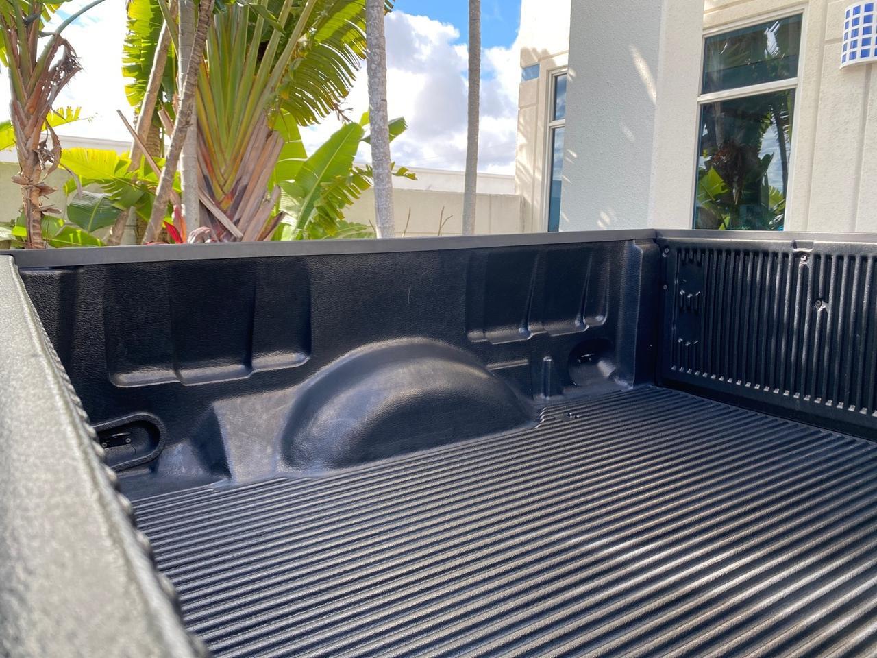 2005 Ford F-150 XL LOW MILES 27,620 1 OWNER FL Pompano Beach FL