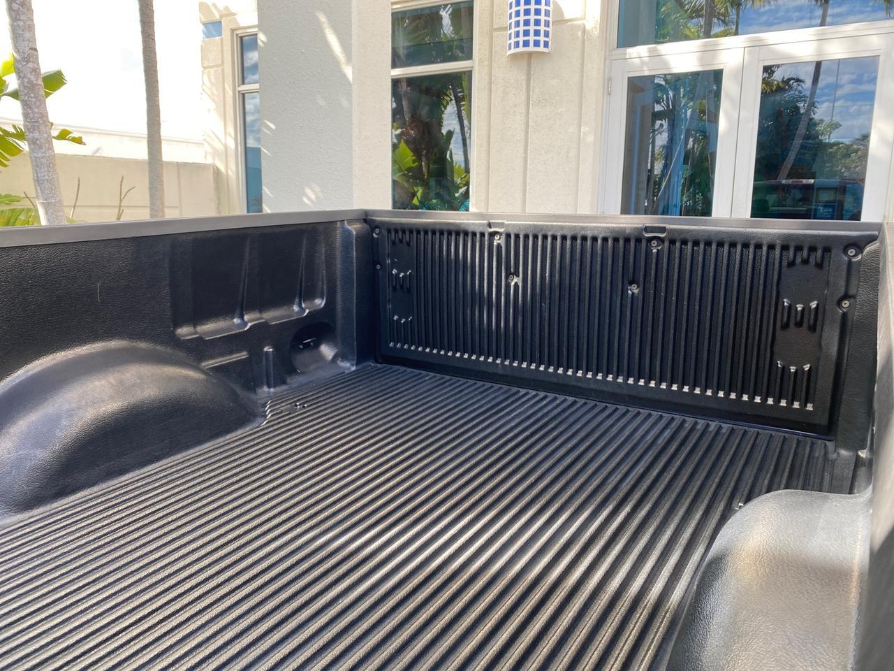 2005 Ford F-150 XL LOW MILES 27,620 1 OWNER FL Pompano Beach FL