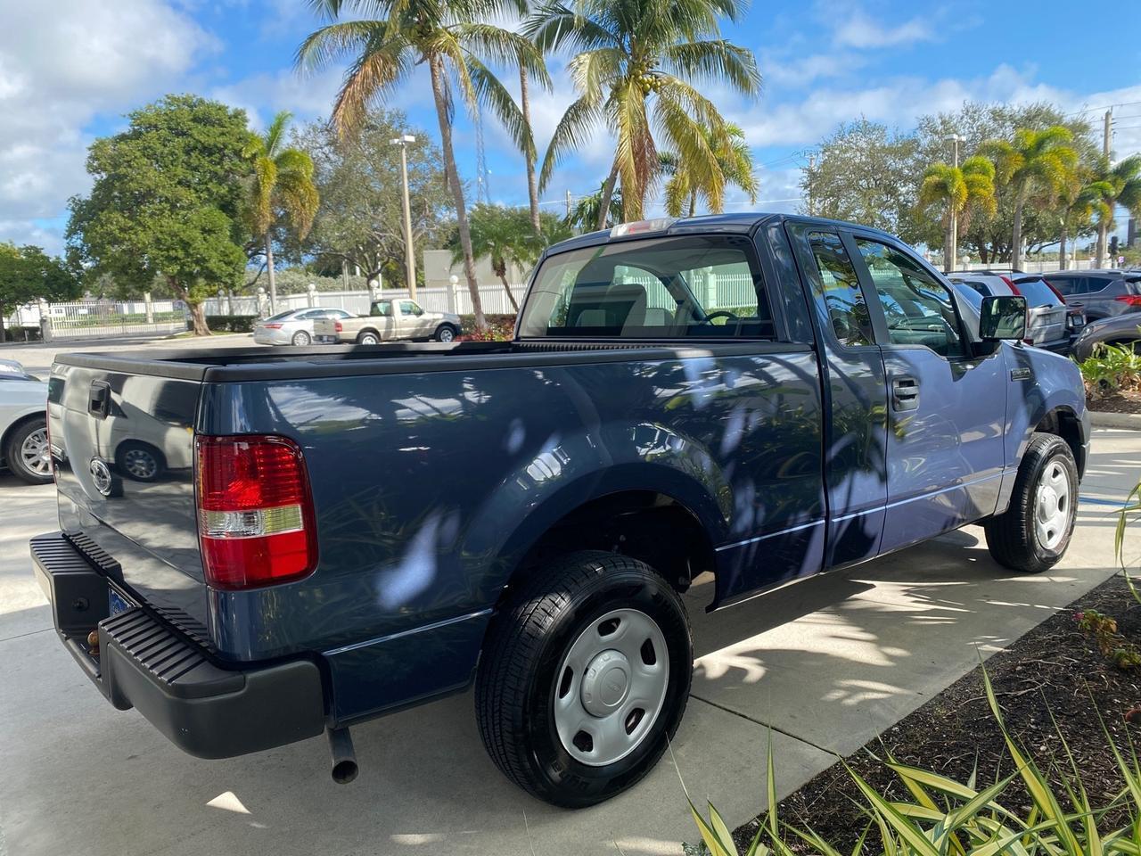 2005 Ford F-150 XL LOW MILES 27,620 1 OWNER FL Pompano Beach FL