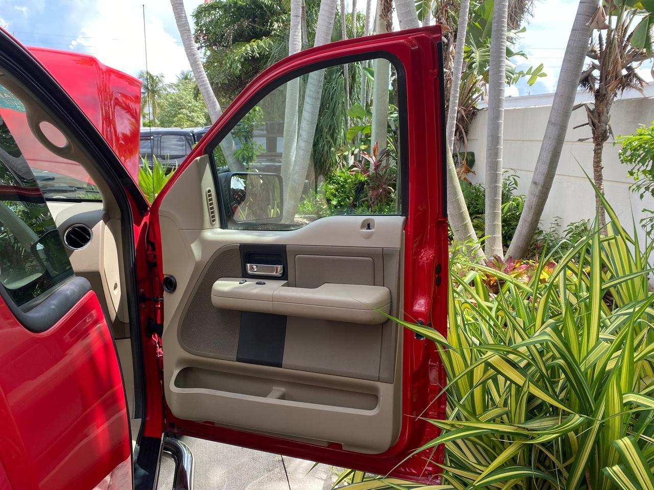 2005 Ford F-150 XLT LOW MILES 78,118 Pompano Beach FL